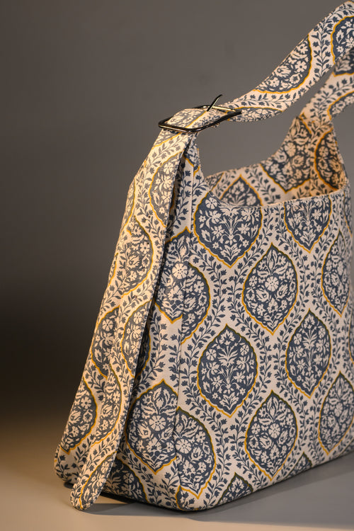 CANVAS BUCKEL BAG