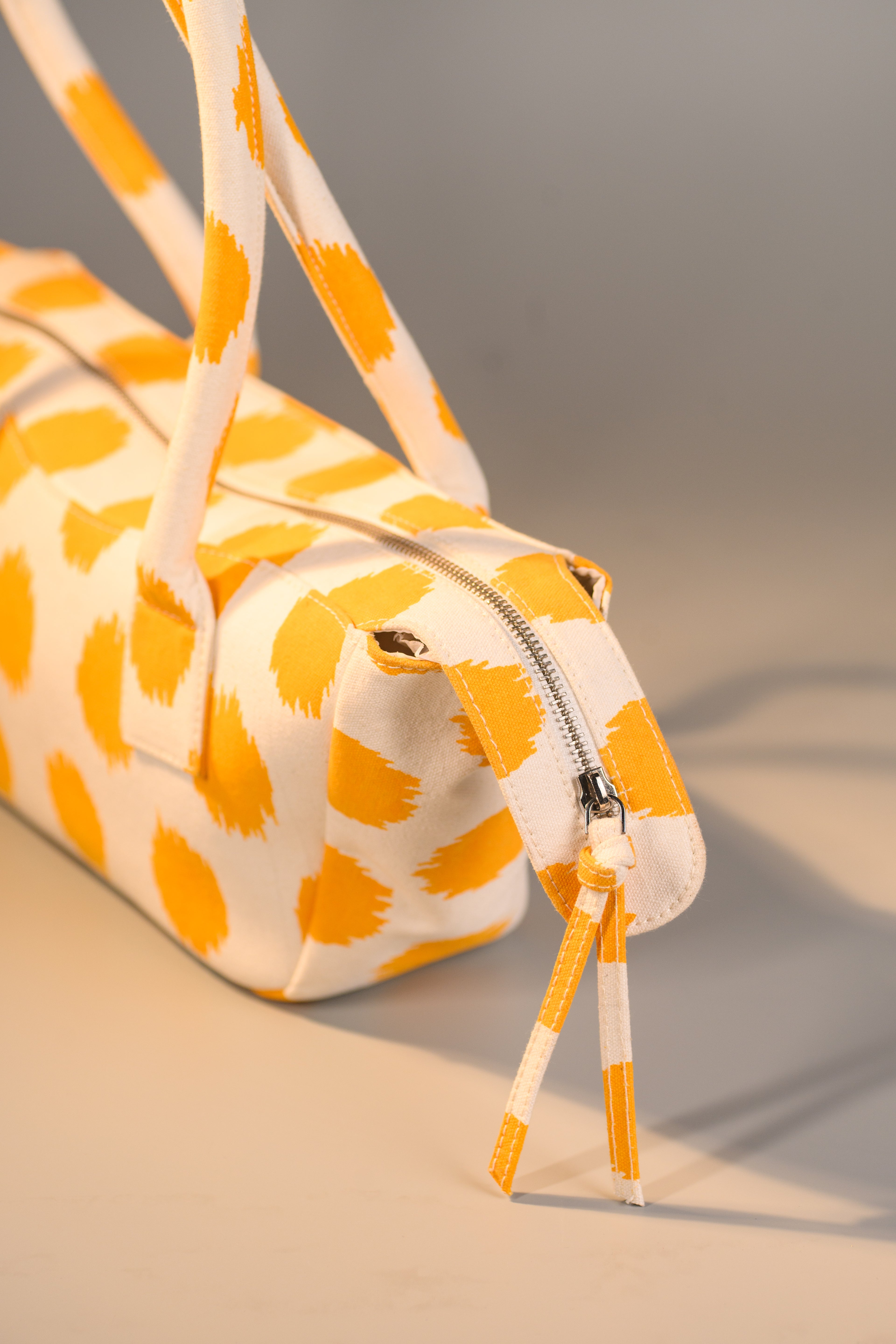 THE BAGUETTE -YELLOW PATTERN