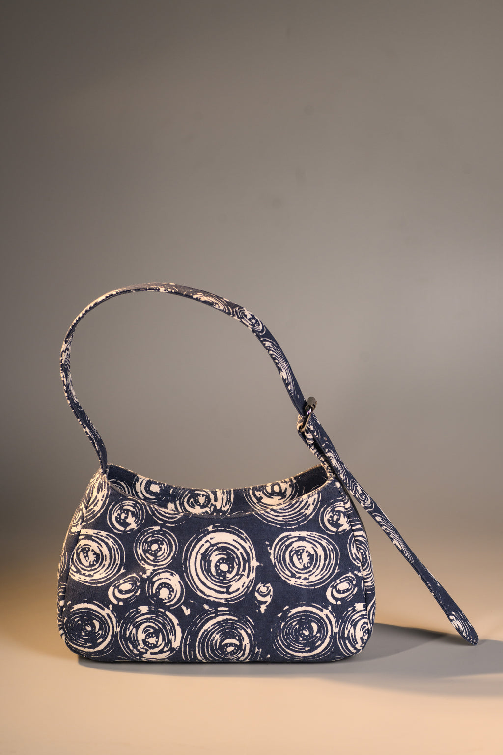 INDIGO SHOULDER BAG